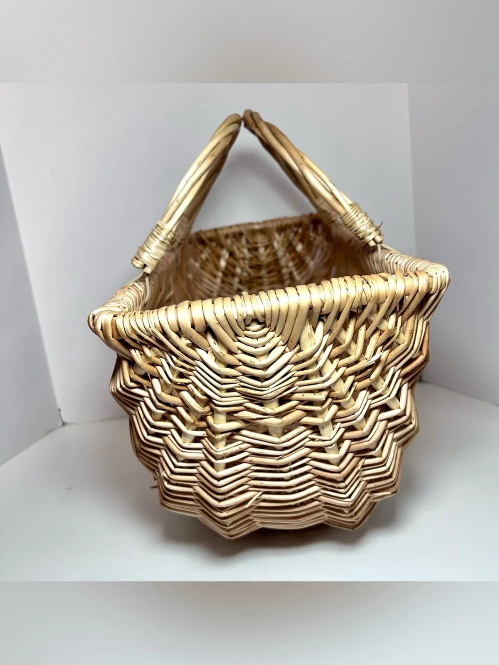 Ashland Woven Wicker Shopping Tote Basket with Handles